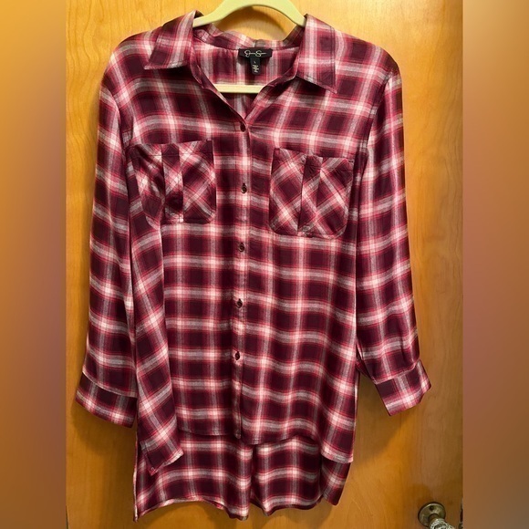 Beautiful Jessica Simpson flannel like blouse. - Picture 1 of 3